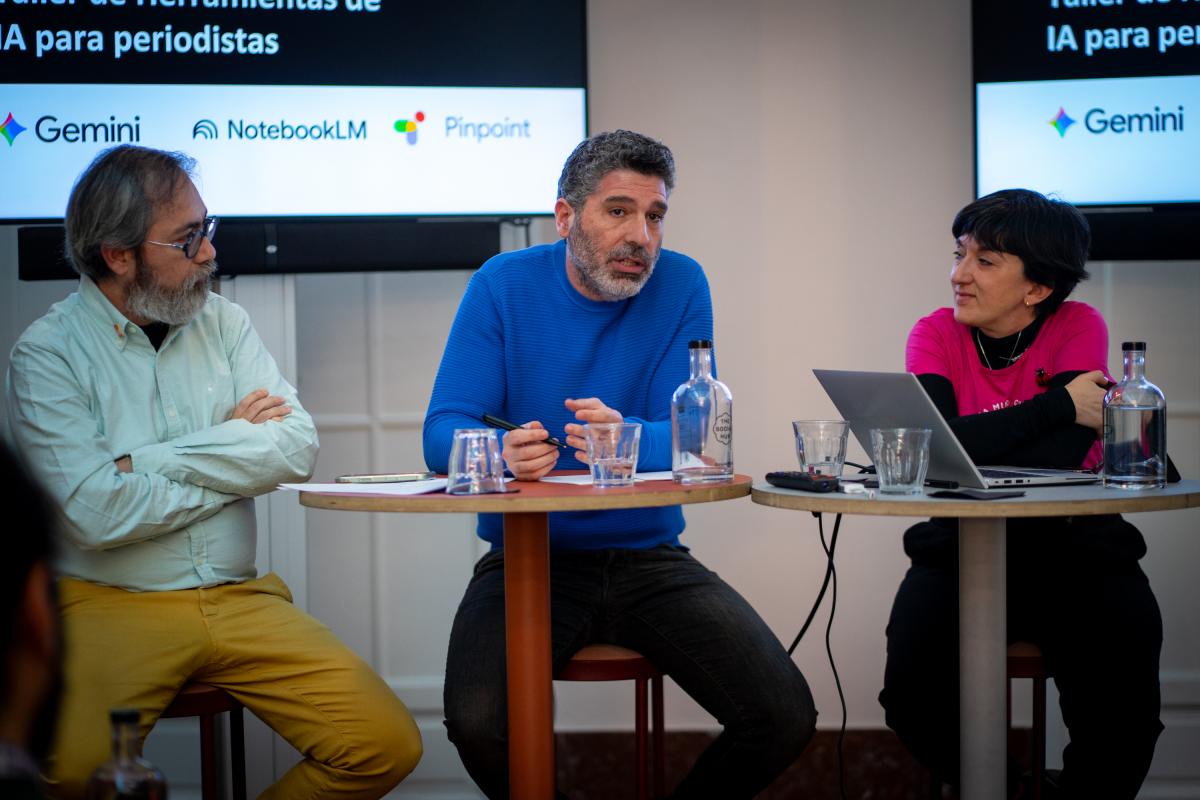 Pablo Aiquel (vicepresidente de la FEP), Lucho Palazzo (secretario general de la FSC de CCOO) y Marta Barcenilla (coordinadora de la Agrupación de Periodistas).